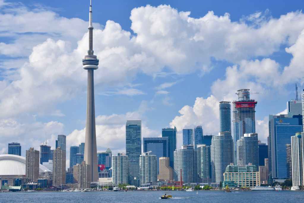 Why Toronto Should be One of Your Stops When Travelling to Canada