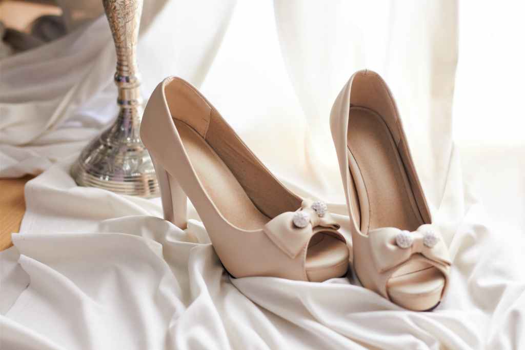 Open Toe vs Enclosed Heels: The Pros and Cons of Each
